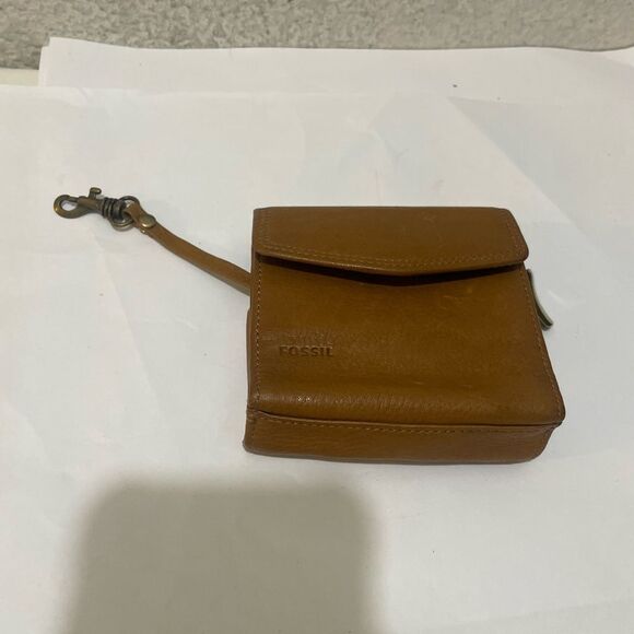 Fossil  Leather Wallet Bi-Fold Snap Zipper Credit Card ID Holder - Picture 2 of 9